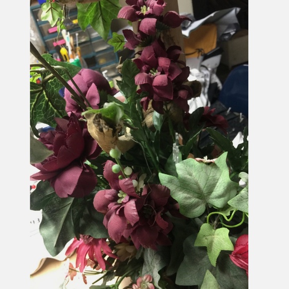 ***SOLD*** Driftwood Birdhouse Late Summer Burgundy Reds Floral Arrangement - Picture 6 of 9